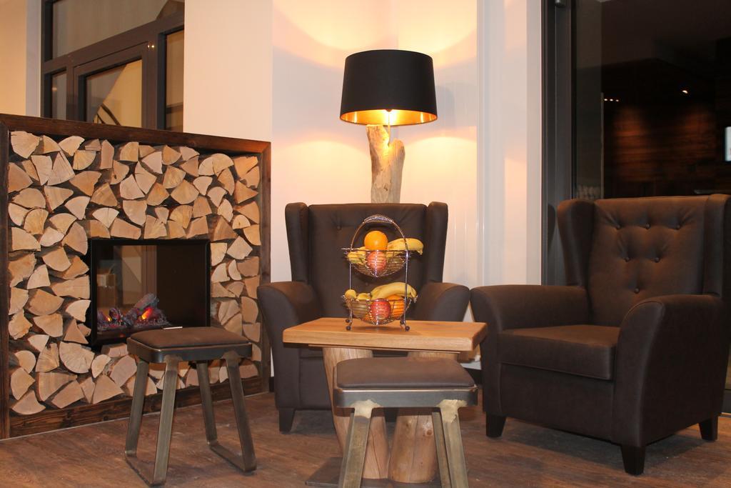 Hotel Traumschmiede Unterneukirchen Bagian luar foto