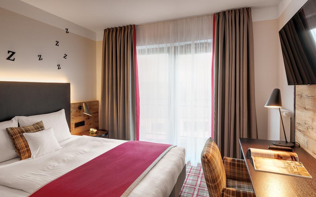 Hotel Traumschmiede Unterneukirchen Bagian luar foto
